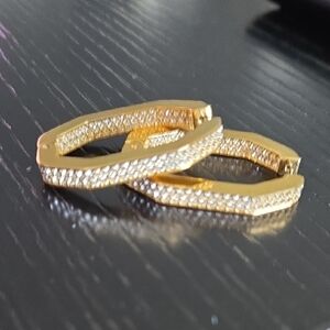 Dextera hoop earringsOctagon shape, Medium,Gold-tone